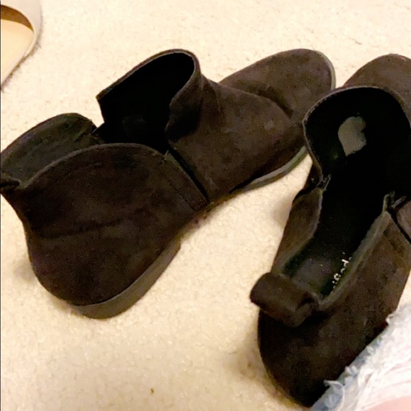 boots - Picture 1 of 1